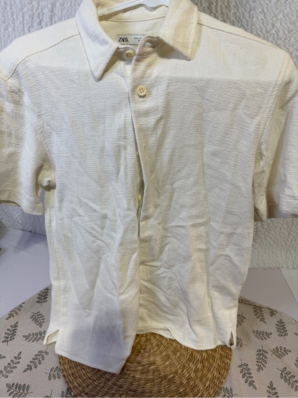Zara Men's Cream Short-Sleeve Button-Down Polo